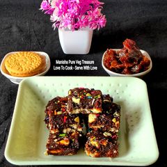 A picture of Dates Biscuits Sandwich Bites - Sugarfree Healthy Munching.