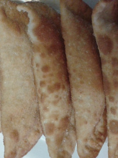 Una foto de Pastelitos de queso con masa fácil