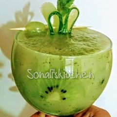 Wondergreen smoothie A picture of Wondergreen smoothie.