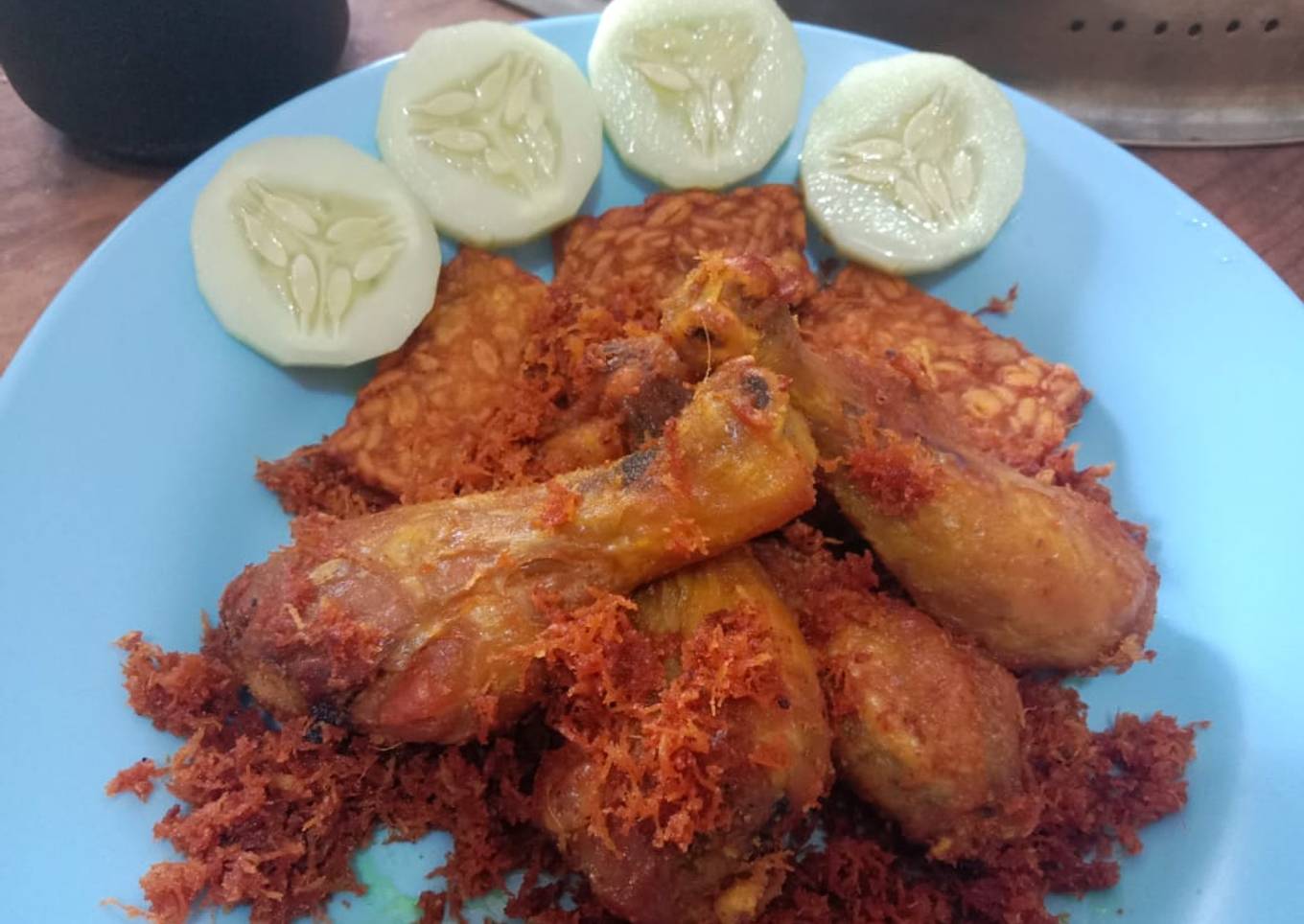 Ayam goreng serundeng