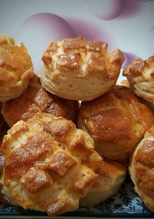 Réteges tepertős pogácsa 🍾🍾🍾 recept fotója