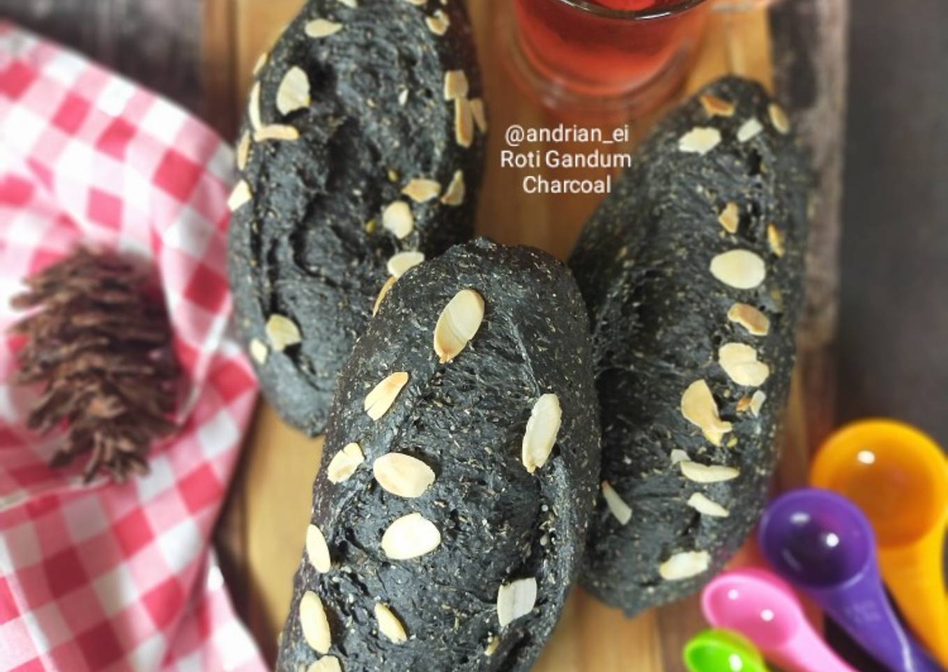Roti Gandum Charcoal