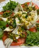 Ensalada de tomate y burrata