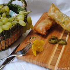 A picture of Persian Potato samosa.