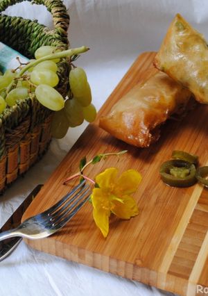 A picture of Persian Potato samosa.