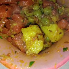 A picture of Aloo gajar matar.