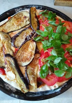 Una foto de Show de pizzas con vegetales y sin gluten