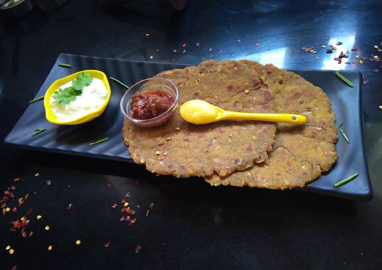 Recipe of Any-night-of-the-week Bhajani thalipeeth