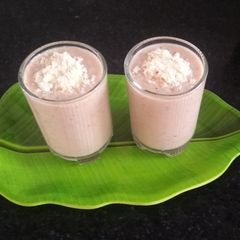 A picture of Banana dates smoothy.