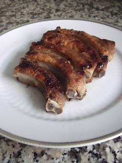 Una foto de Costillas de cerdo al horno con salsa de soja