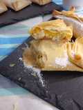 Pastéis de Tentúgal (com doce de ovos com amêndoa palitada)