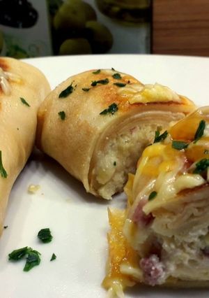 Zdjęcie przepisu Naleśniki z farszem ruskim. Mniam mniam 😋😋😋😋😋.
