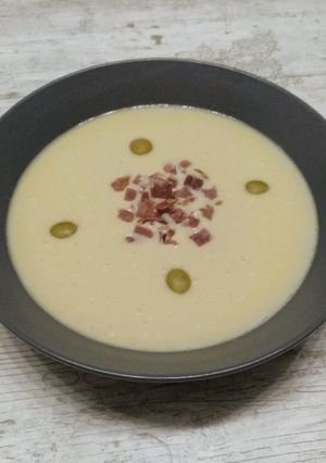 A picture of Ajoblanco.