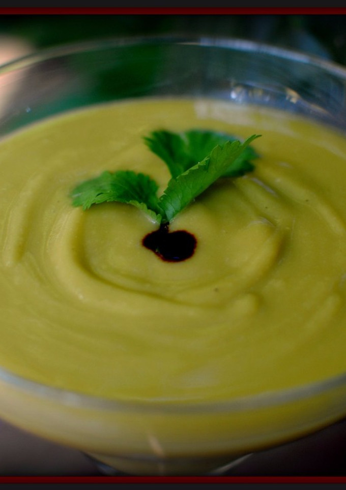 Una foto de Crema de guisantes secos