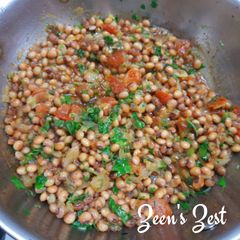 A picture of Sabut Toor Khadi Daal.