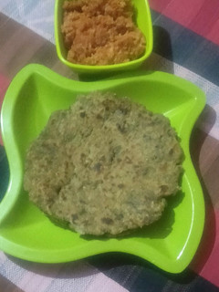 बाजरे पालक का पराठा (Bajre palak ka paratha recipe in hindi) रेसिपी मुख्य फोटो