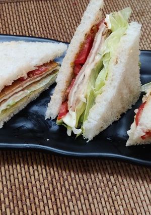 A picture of Chicken Salami Sandwich.