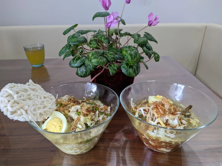 Easy Way Prepare Indonesian Chicken Soup (Soto Ayam) the Delicious You can take Joss in your mouth