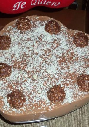 Foto principal de Tarta corazón de Ferrero Rocher