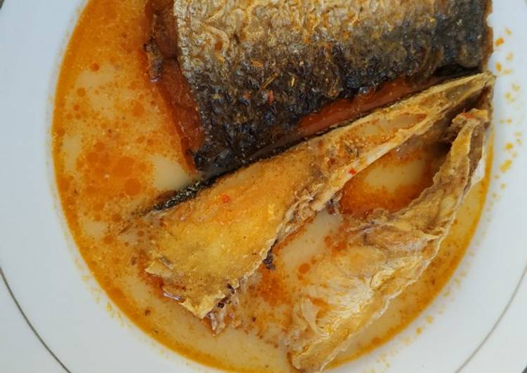 Bahan Menyiapkan Patin goreng masak santan&hellip;. 👌👌👌 yang Menggugah Selera