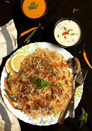 A picture of Mutton Yakhni Pulao.