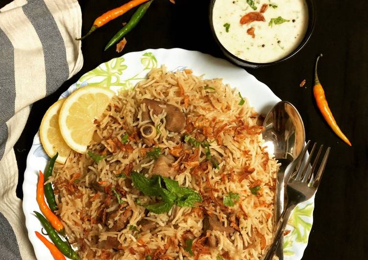 How to Cook Appetizing Mutton Yakhni Pulao