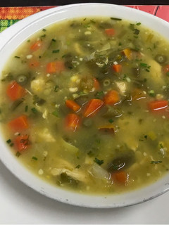 Una foto de Sopa de verduras con cúrcuma