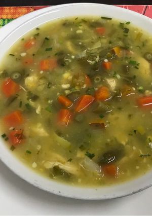 Una foto de Sopa de verduras con cúrcuma