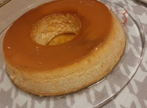 صورة لوصفة كيكة الفلان flan (كريم كراميل)