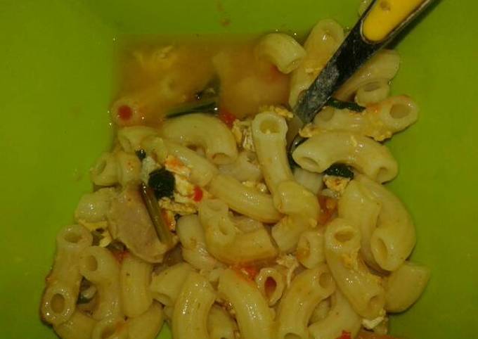 Seblak macaroni