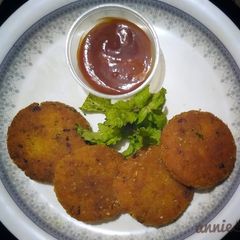 A picture of Aloo & poha cutlets.
