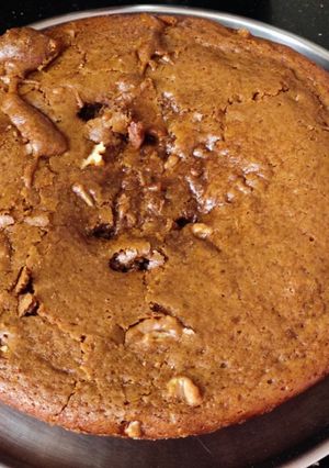 A picture of Walnut cake.