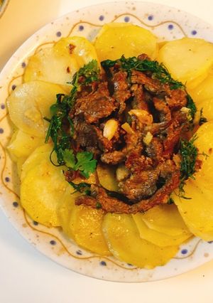 Hình của món Khoai tây xào thịt bò.