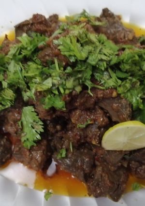 A picture of Kaleji masalydaar.