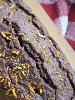 Una foto de Torta de naranja y cacao (vegano)