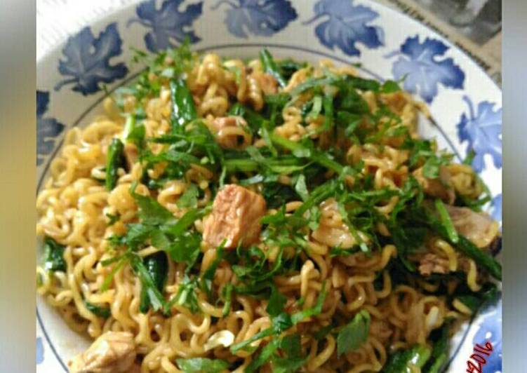 Resep Indomie goreng spesial oleh Tyara Kesuma - Cookpad