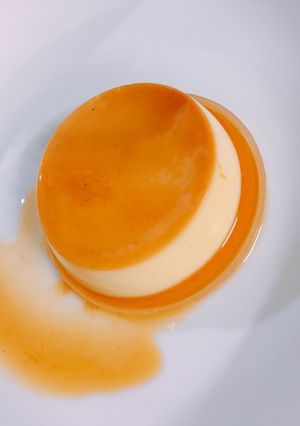 Hình của món Bánh Flan trứng mềm mịn.