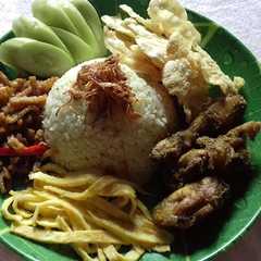 A picture of Nasi Uduk Gurih Nikmat (magicom)😙.