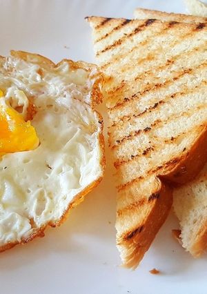 A picture of Half fry star egg.