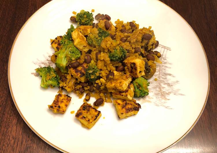 Cauliflower Yellow Rice with Black Bean,Tofu,and Broccoli 🥦