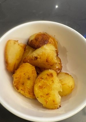 A picture of PERFECT - WORLDS BEST - Roast Potatos - no joke these are Amazing - Enjoy :P.