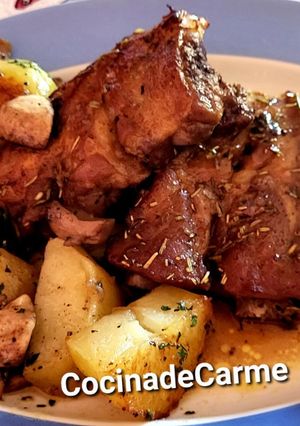 Una foto de Asado de cerdo con salsa de naranja y Pedro Ximénez