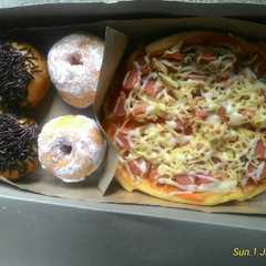 Donat & Pizza 1 bahan রেসিপির প্রধান ছবি