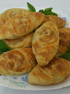 صورة لوصفة شعبيات بحشوة اللحمة مقرمشة وبتشهي 😋😋😋
