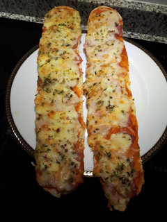 Una foto de Pan pizza