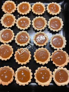 A picture of Salted Caramel Tartlets:.