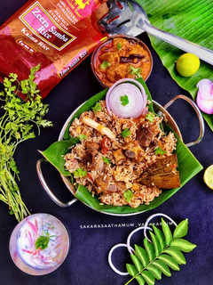 திண்டுக்கல் தலப்பாக்கட்டி ஸ்டைல் சீரக சம்பா மட்டன் தம் பிரியாணி செய்முறை முக்கிய புகைப்படம்
