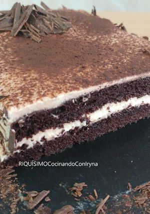 Una foto de Tarta de chocolate Sin Horno, Sin Azúcar, Sin Harina