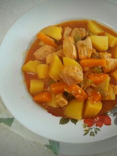 عکسی از دستور خوراک مرغ و سیب زمینی