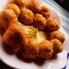 A picture of Yam balls.